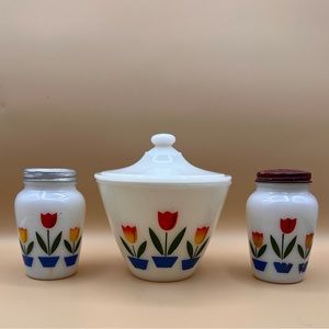 1940’s Fire King Tulip Grease Jar 
w/ Matching Salt and Pepper Shakers. 🌷🌷🌷